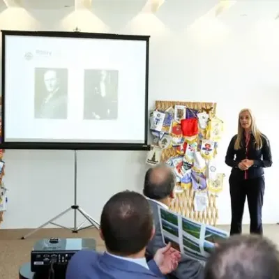 Viktorina Kerhani Predaje Istoriju Rc Sombor U Gostima Rc Deira Dubai Oktobar 2015